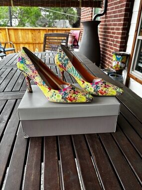 Franco Sarto Floral Print Heels Size 9 | Worn Once